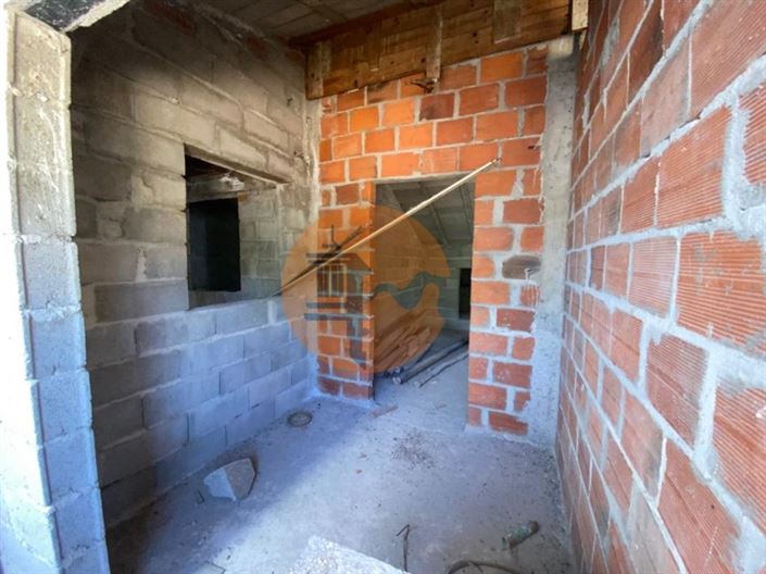 Image No.50-2 Bed House for sale