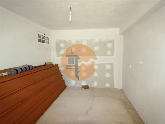 Image No.13-3 Bed House for sale