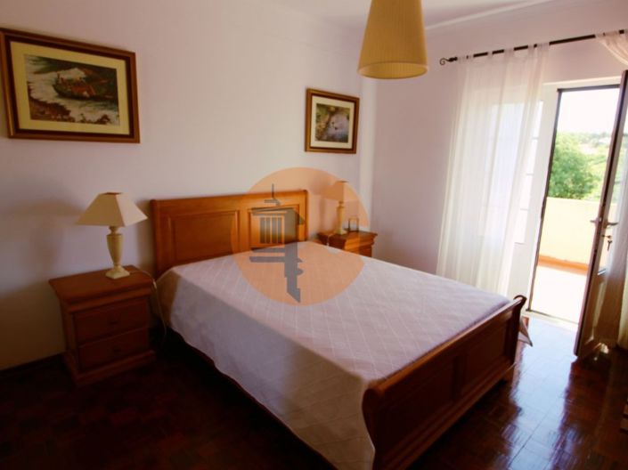 Image No.25-3 Bed House for sale