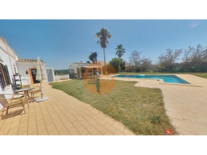 Image No.11-3 Bed House for sale