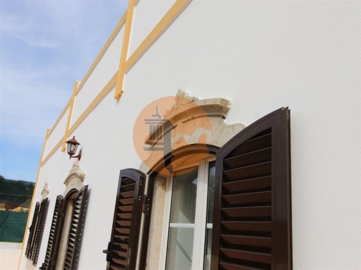 Image No.18-3 Bed House for sale