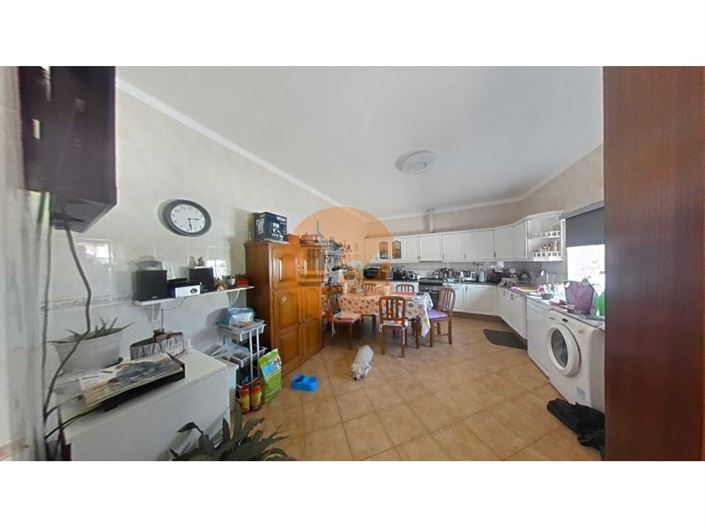 Image No.20-3 Bed House for sale