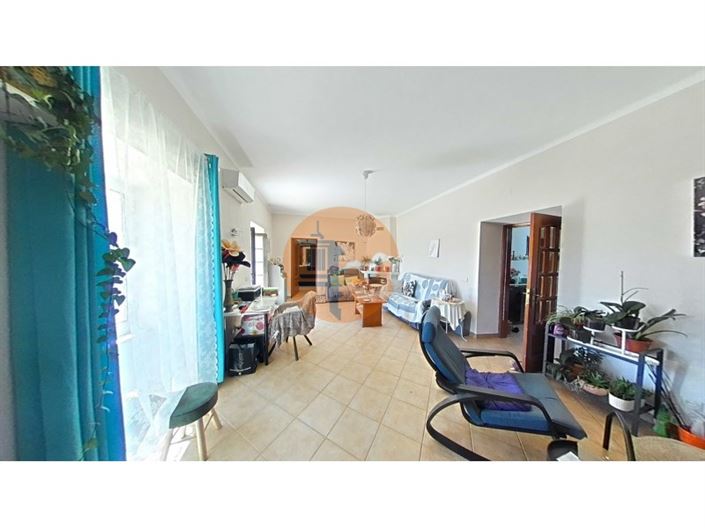 Image No.27-3 Bed House for sale