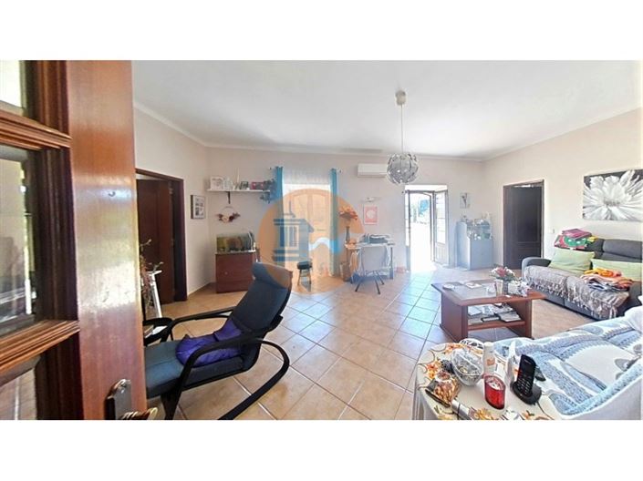 Image No.28-3 Bed House for sale