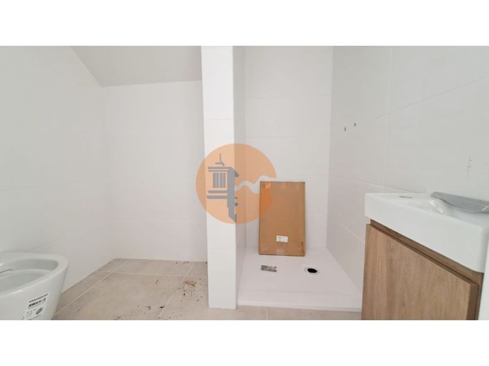 Image No.13-4 Bed Apartment for sale