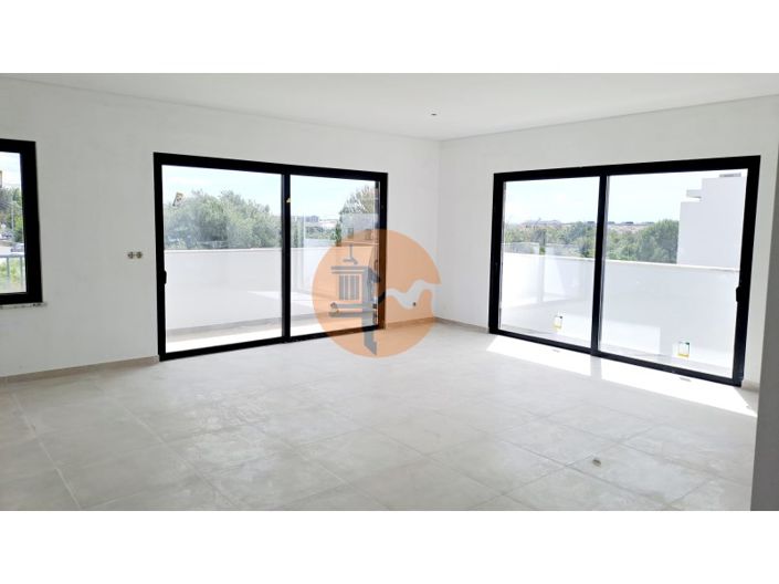 Image No.3-4 Bed Apartment for sale