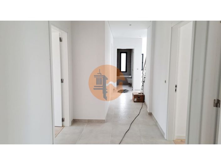 Image No.7-4 Bed Apartment for sale