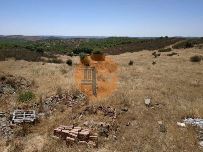 Image No.10-6 Bed House for sale