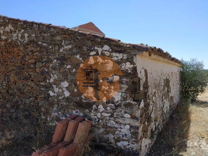 Image No.18-6 Bed House for sale