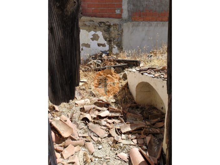 Image No.19-6 Bed House for sale