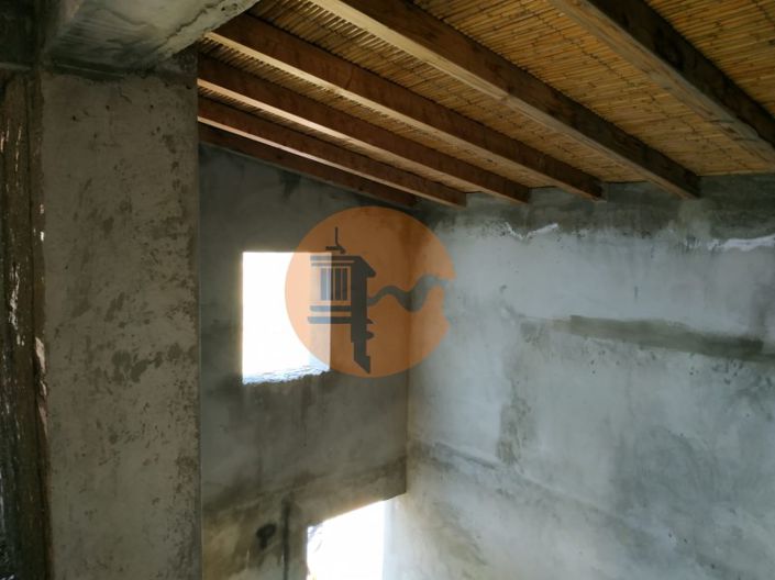 Image No.26-6 Bed House for sale