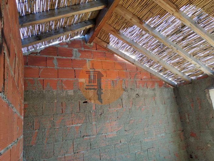 Image No.28-6 Bed House for sale