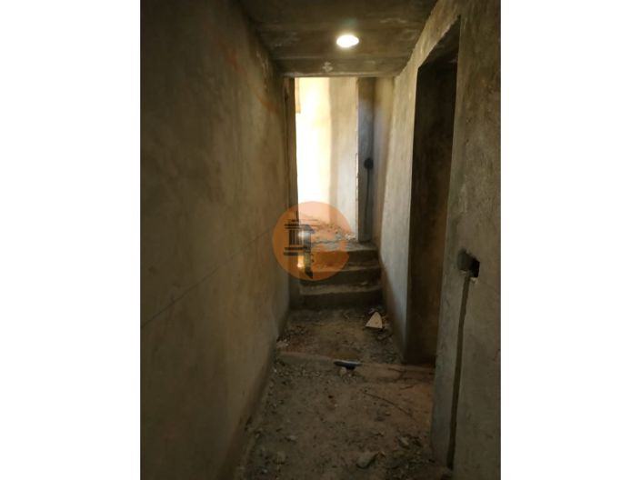 Image No.50-6 Bed House for sale