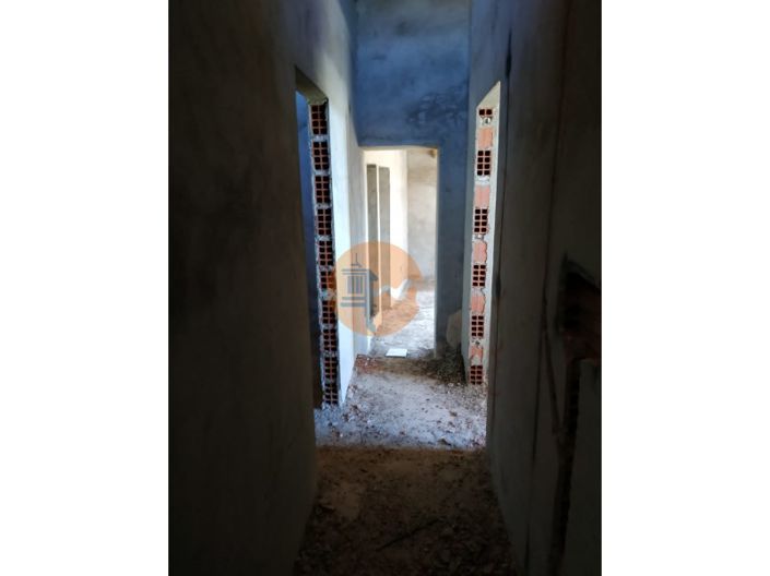 Image No.51-6 Bed House for sale