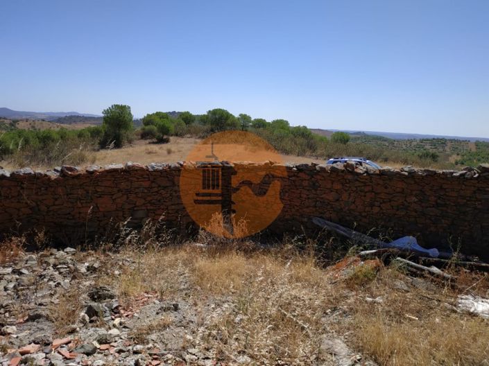 Image No.9-6 Bed House for sale