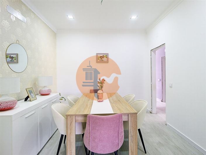 Image No.2-3 Bed House for sale