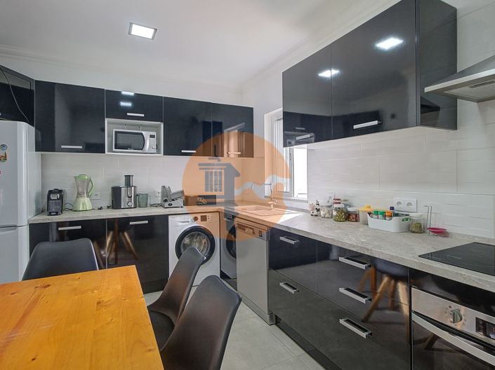 Image No.12-3 Bed House for sale