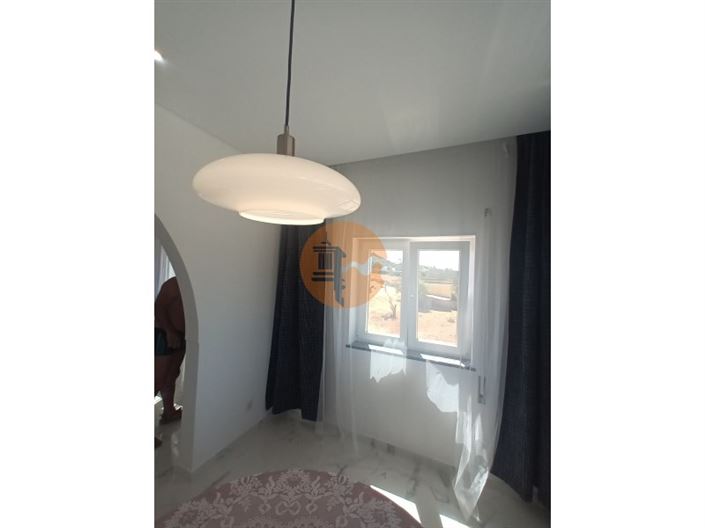 Image No.22-5 Bed House for sale