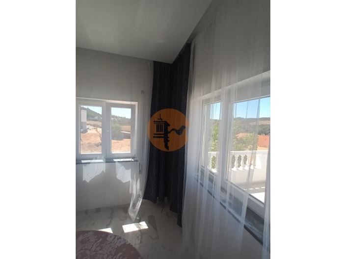 Image No.23-5 Bed House for sale