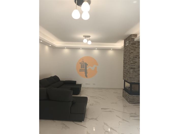 Image No.6-5 Bed House for sale