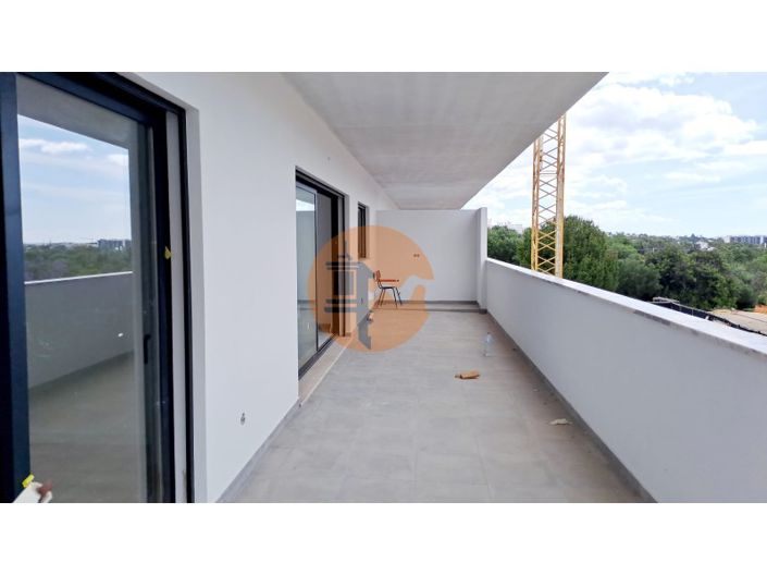 Image No.19-4 Bed Apartment for sale