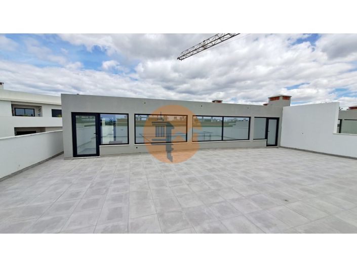 Image No.4-4 Bed Apartment for sale