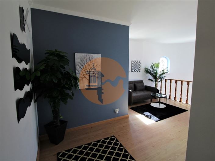 Image No.17-4 Bed House for sale