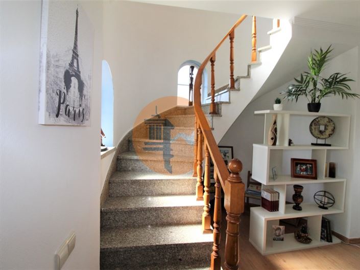 Image No.26-4 Bed House for sale