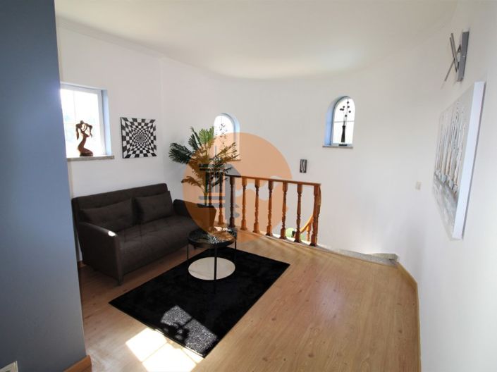 Image No.35-4 Bed House for sale