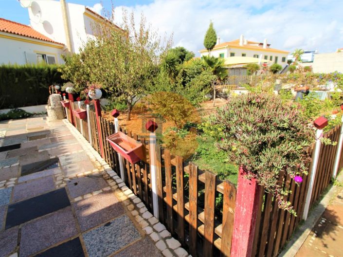 Image No.36-4 Bed House for sale