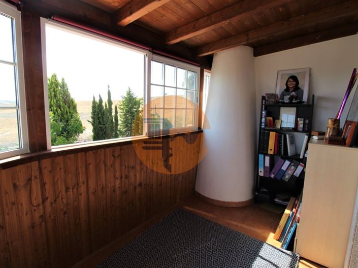 Image No.39-4 Bed House for sale