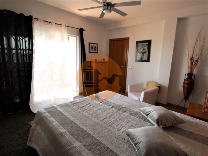 Image No.50-4 Bed House for sale