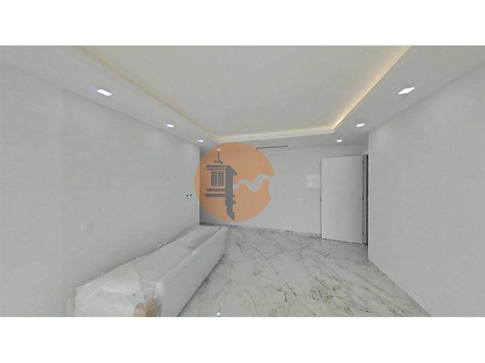 Image No.1-3 Bed Apartment for sale
