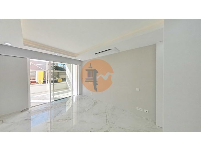 Image No.22-3 Bed Apartment for sale