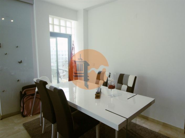 Image No.23-2 Bed Apartment for sale