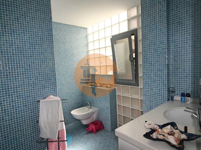 Image No.35-2 Bed Apartment for sale