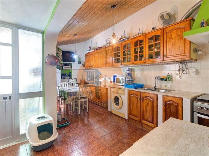 Image No.10-2 Bed House for sale