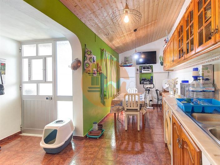 Image No.11-2 Bed House for sale