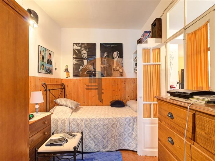 Image No.12-2 Bed House for sale