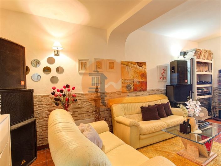 Image No.4-2 Bed House for sale