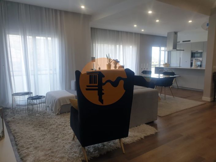 Image No.11-3 Bed Apartment for sale