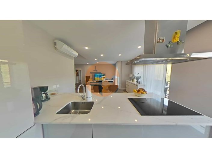 Image No.14-3 Bed Apartment for sale