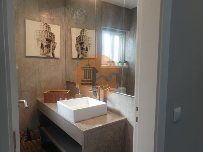 Image No.17-3 Bed Apartment for sale