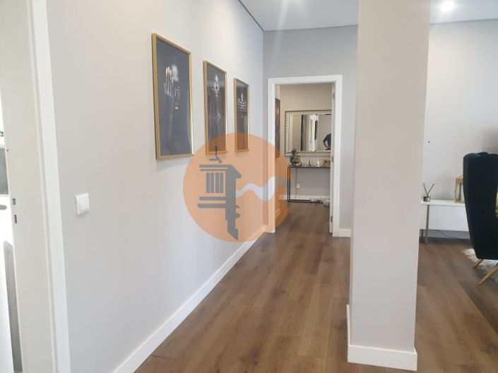 Image No.22-3 Bed Apartment for sale