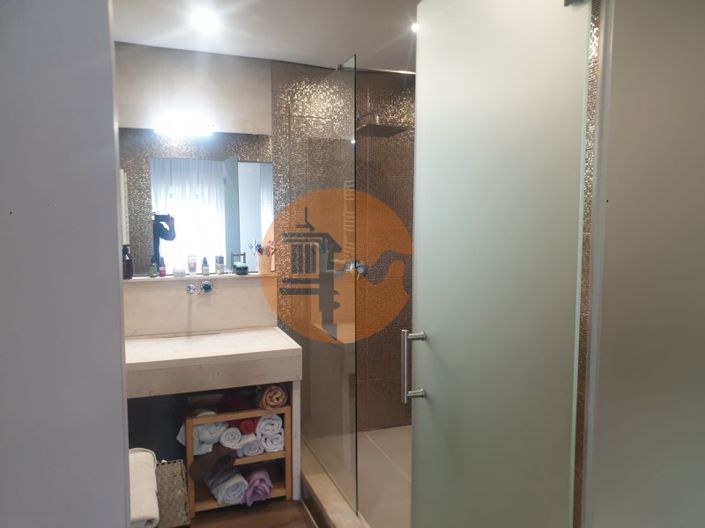 Image No.38-3 Bed Apartment for sale