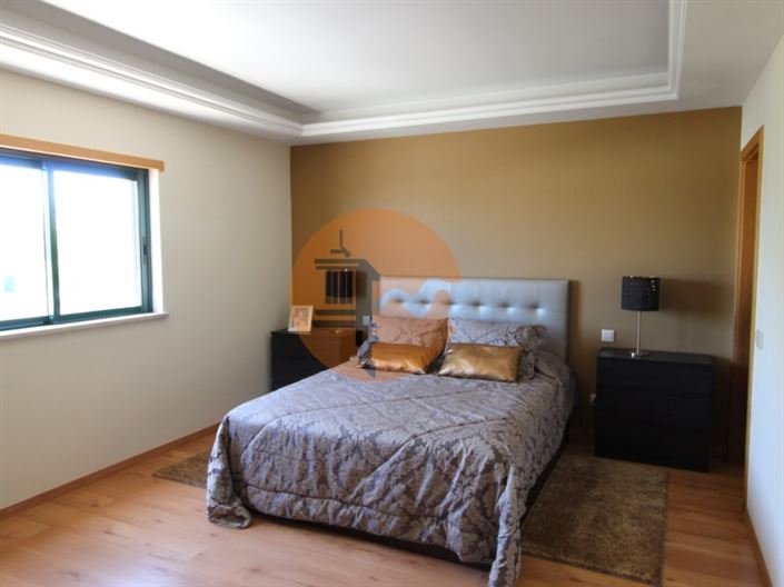 Image No.16-4 Bed House for sale