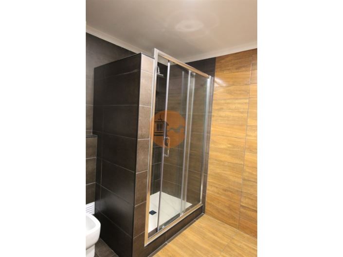 Image No.21-4 Bed House for sale