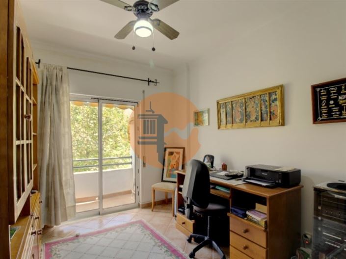 Image No.6-3 Bed Apartment for sale