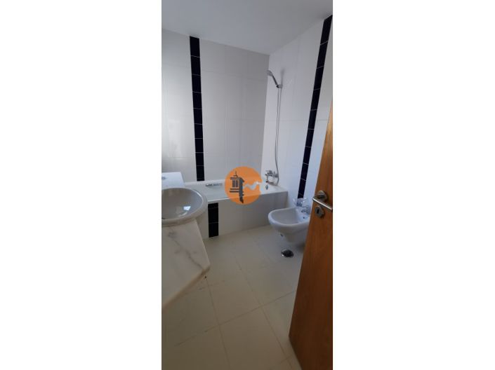 Image No.32-2 Bed House for sale