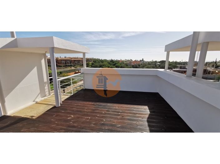 Image No.6-2 Bed House for sale